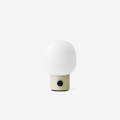 SIMPLE FORM. - Audo Copenhagen Audo JWDA Lamp Portable Alabaster White - 