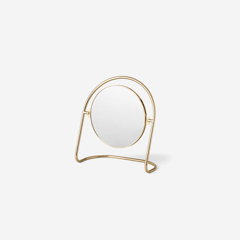 SIMPLE FORM. - Audo Copenhagen Audo Nimbus Table Mirror Polished Brass - 