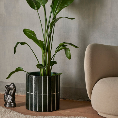 SIMPLE FORM. - Ferm Living Ferm Living Pillar Plant Pot Dark Green - 
