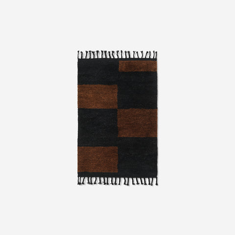 SIMPLE FORM. - Ferm Living Ferm Living Mara Knotted Rug Large Black / Chocolate - 