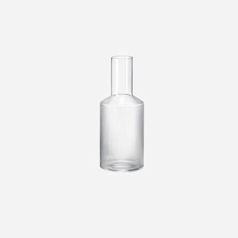 SIMPLE FORM. - Ferm Living Ferm Living Ripple Carafe Clear - 