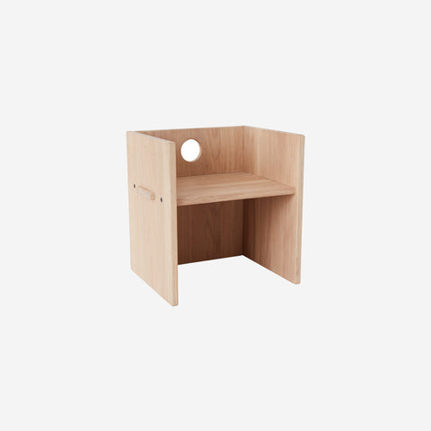 SIMPLE FORM. - OYOY OYOY Children's Arca Side Table Chair Oak - 