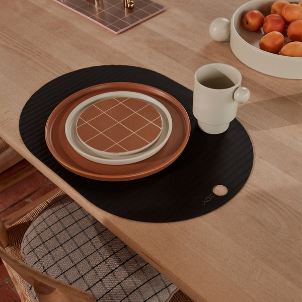 OYOY Living Design Doto Placemat, set van 2, afwasbaar, van 100% siliconen, Nutmeg bruin, voor volwassenen en kinderen, Doto Placemat, rechthoekig, 45 x 32 cm, antislip, afwasbaar