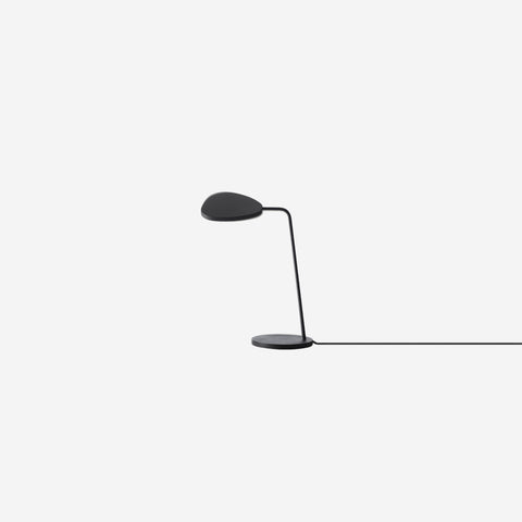 SIMPLE FORM. - Muuto Muuto Leaf Table Lamp Black - 