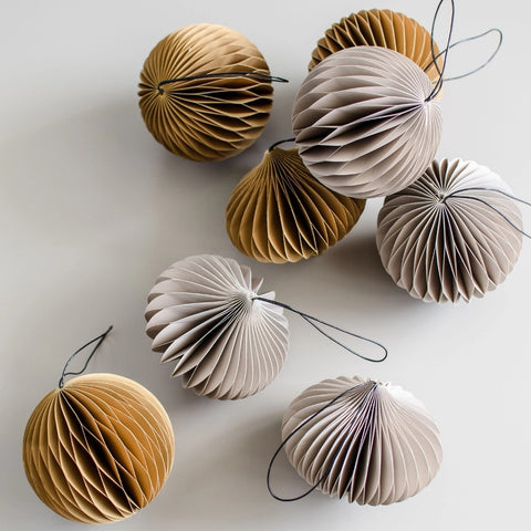 SIMPLE FORM. - Nordic Rooms Nordic Rooms Paper Christmas Ornament Linen Sphere - 