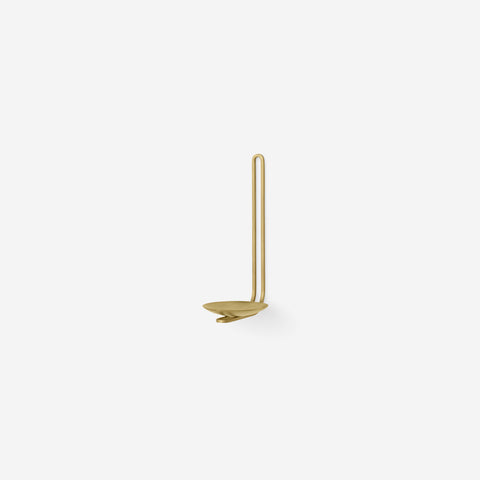 SIMPLE FORM. - Audo Copenhagen Audo Clip Candle Holder Wall Brass 20cm - 