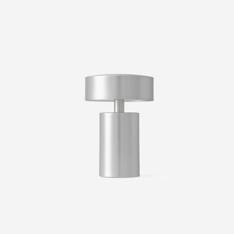SIMPLE FORM. - Audo Copenhagen Audo Column Table Lamp Portable Brushed Aluminium - 