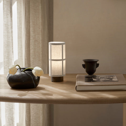 SIMPLE FORM. - Audo Copenhagen Audo Hashira Table Lamp Portable Raw - 