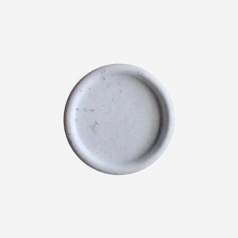 SIMPLE FORM. - Behr and Co Behr & Co Marble Round Tray Carrara - 
