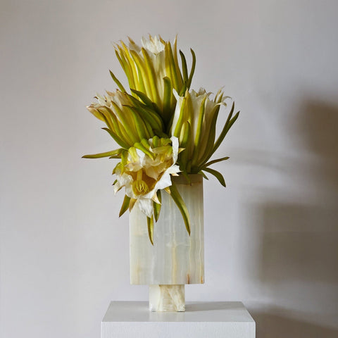 Black Blaze Trunk Vase White Onyx Vase Black Blaze - [store_name]