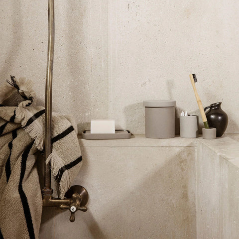 SIMPLE FORM. - Ferm Living Ferm Living Bon Toothbrush Holder - 