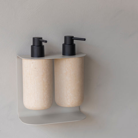 SIMPLE FORM. - Mette Ditmer Mette Ditmer Carry Soap Pump Holder Double Sand Grey - 