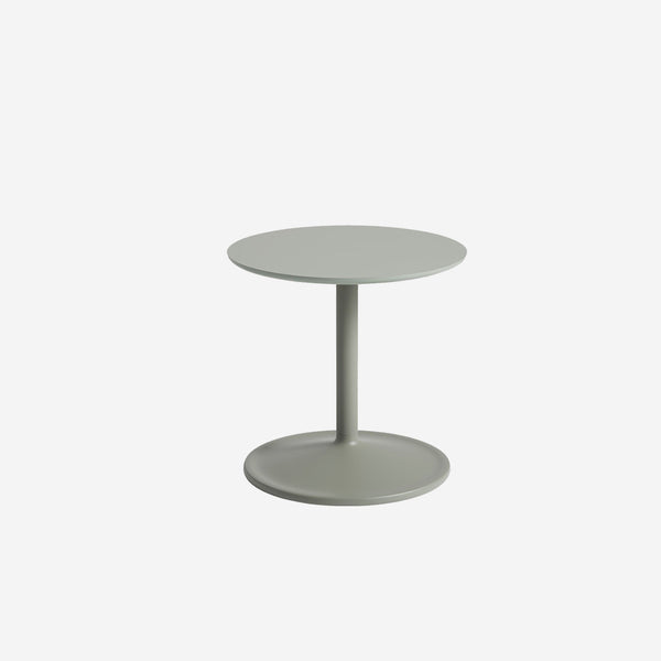 Muuto Soft Side Table Dusty Green H40 x Ø41 | Tables | Simple Form