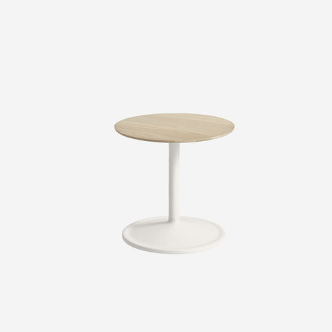 Muuto Soft Side Table Oak/Off-White H40 x Ø41 Table Muuto - [store_name]