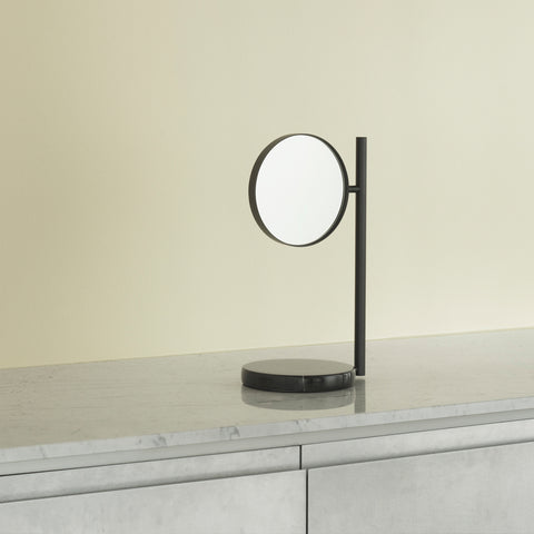 SIMPLE FORM. - Normann Copenhagen Normann Copenhagen Pose Mirror Black - 