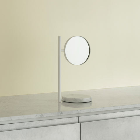 SIMPLE FORM. - Normann Copenhagen Normann Copenhagen Pose Mirror White - 