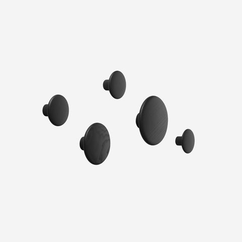 SIMPLE FORM. - Muuto Muuto Dots Hooks Wood Set Black - 