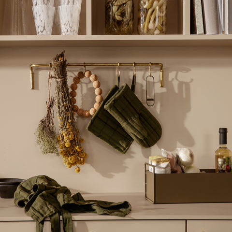 SIMPLE FORM. - Ferm Living Ferm Living Kitchen Hanging Rod Brass - 