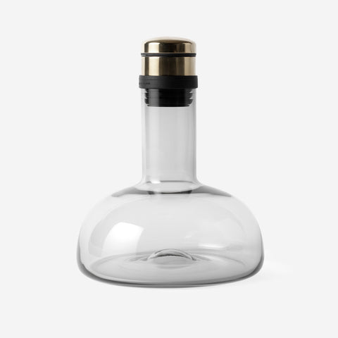 SIMPLE FORM. - Audo Copenhagen Audo Wine Breather Carafe Original Smoke Brass - 