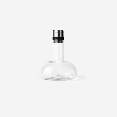 SIMPLE FORM. - Audo Copenhagen Audo Wine Breather Carafe Original Clear Steel - 