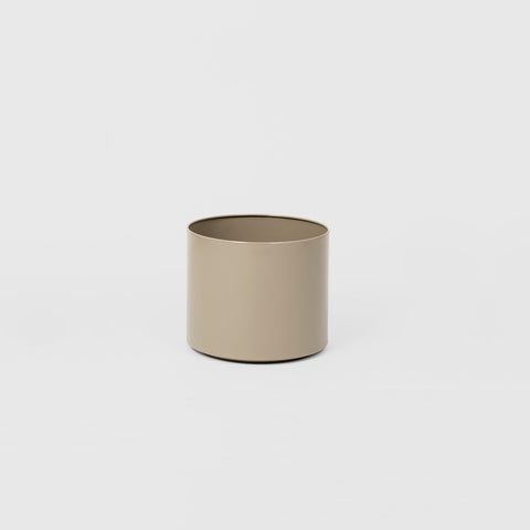 SIMPLE FORM. - Middle of Nowhere Middle Of Nowhere Benny Planter Fawn Small - 