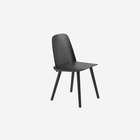 SIMPLE FORM. - Muuto Muuto Nerd Chair Black - 