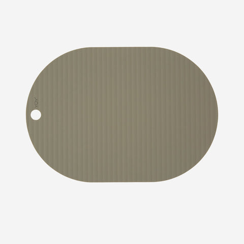 SIMPLE FORM. - OYOY OYOY Ribbo Silicone Placemat Pack Olive - 