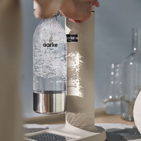 SIMPLE FORM. - Aarke Aarke Carbonator PET Water Bottle - 