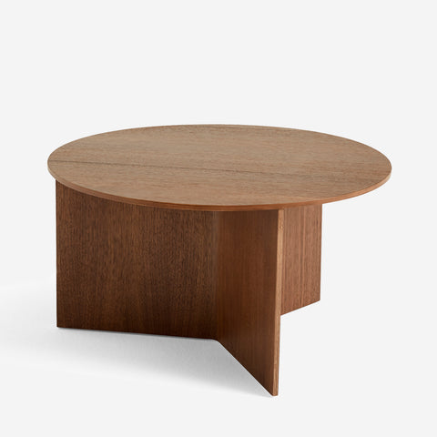 SIMPLE FORM. - HAY Hay Slit Coffee Table Wood Walnut Round - 