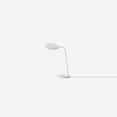 SIMPLE FORM. - Muuto Muuto Leaf Table Lamp White - 