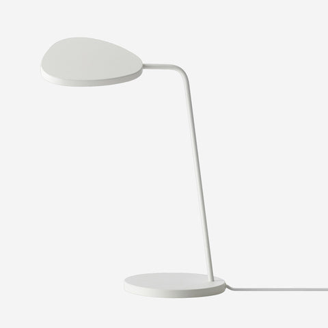 SIMPLE FORM. - Muuto Muuto Leaf Table Lamp White - 