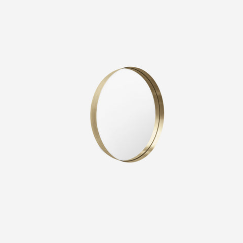 SIMPLE FORM. - Audo Copenhagen Audo Darkly Brushed Brass Mirror - 