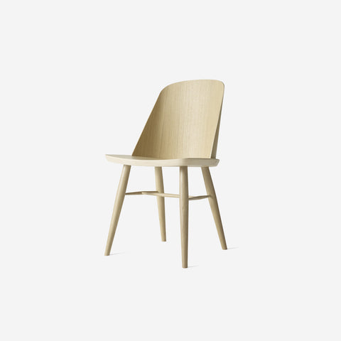 SIMPLE FORM. - Audo Copenhagen Audo Synnes Chair Oak - Ex Display - 